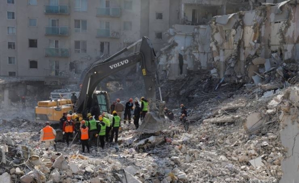 Teenager rescued from rubble in Turkey 10 days after quake