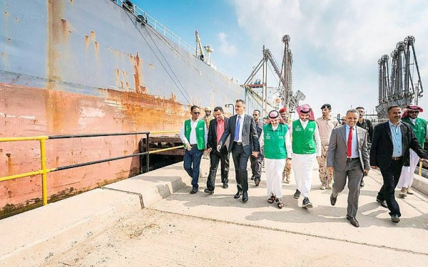 The 3rd batch of the Saudi oil derivatives of 45,000 metric tons of diesel and 30,000 metric tons of diesel arrived today at the oil port in Aden, as part of Saudi Arabia’s continuous support to the Yemeni people.

