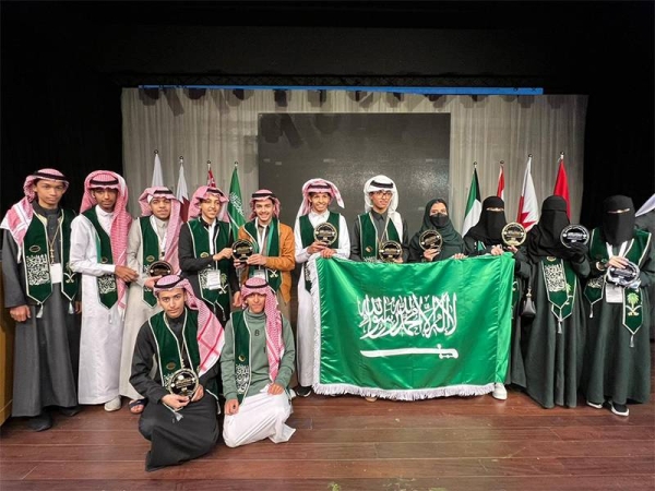 Saudi students won nine gold and silver awards in School Theater, Arabic Calligraphy, and Plastic Arts competitions at the Gulf Arts Festival for general education students.