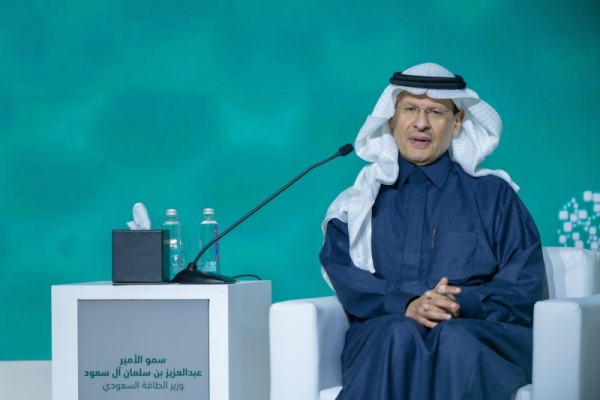 Minister of Energy Prince Abdulaziz Bin Salman, speaking at the Saudi Media Conference in Riyadh on Monday lambasted that some ministers have the tendency of seeing themselves as inspiring leaders, although their value emanates only because of the fact that they are representing Saudi Arabia.