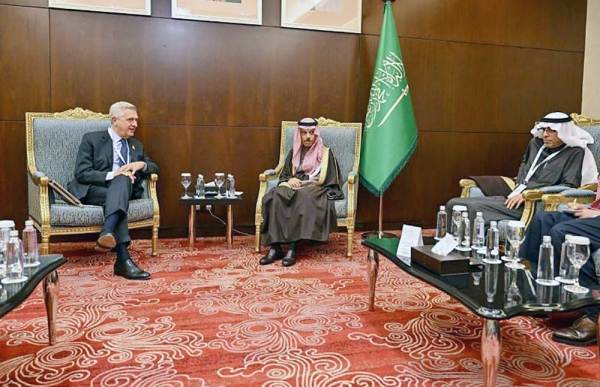 Minister of Foreign Affairs Prince Faisal Bin Farhan Bin Abdullah met in Riyadh Monday with United Nations High Commissioner for Refugees Filippo Grandi, on the sidelines of the Third Riyadh International Humanitarian Forum.