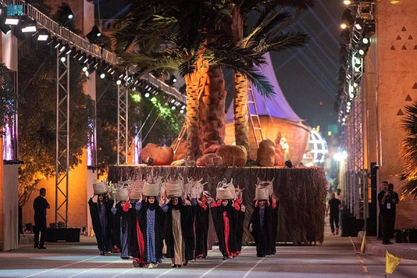 The Ministry of Culture organized the “Founding March” event on Prince Turki Bin Abdulaziz Al-Awwal Road in Riyadh, with the participation of more than 4,800 performers.