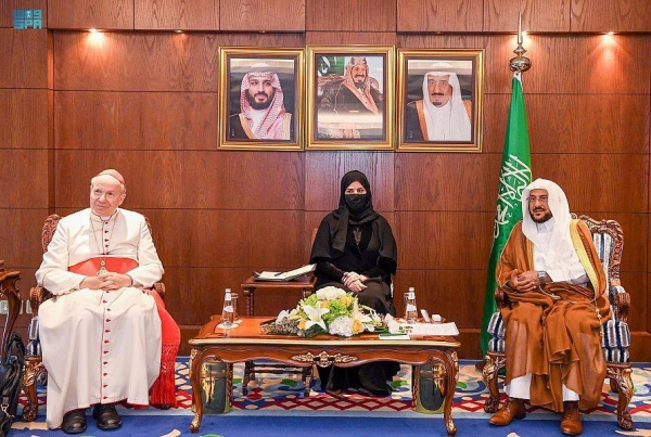 Minister of Islamic Affairs, Call and Guidance Dr. Abdullatif Al-Sheikh holds talks with Cardinal Dr. Christoph Schönbrunn, archbishop of Vienna, at his office in Riyadh on Sunday.