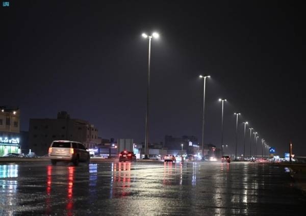 
The Ministry of Environment, Water and Agriculture stated that the dams in the Makkah region had the largest share of the incoming torrential waters, with a volume exceeding 70.9 million cubic meters. 
