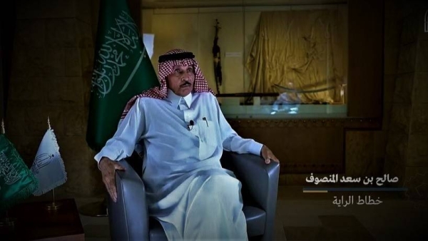 Renowned Saudi calligrapher Saleh Al-Mansouf.