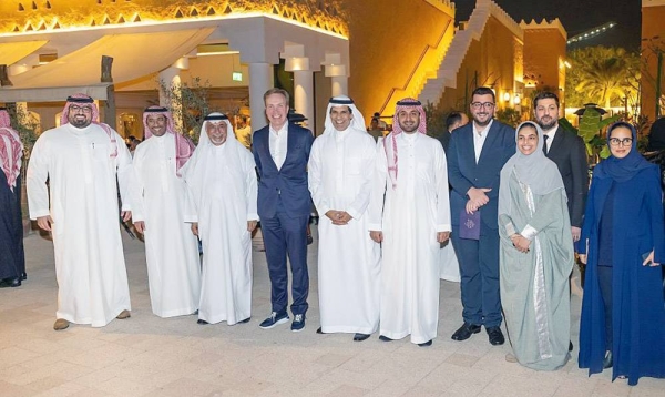 נשיא WEF דן בחיזוק השותפות עם ערב הסעודית