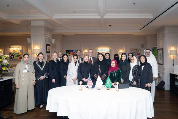 Rofaida Women’s Health Organization President Princess Moudi Bint Khalid and Cathy Easter, president and CEO of Houston Methodist Global Health Care Services renew the MoU for another three years.