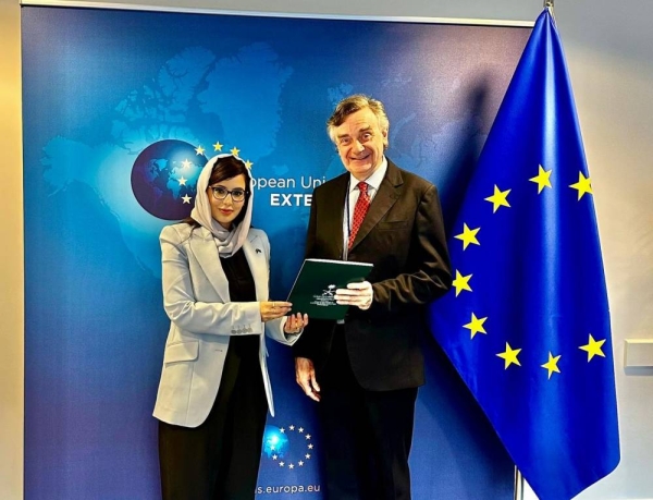 The Head of Saudi Arabia’s Mission to the EU and the EAEC Ambassador Haifa Al-Jedea presented on Wednesday a copy of her credentials to the Chief of Protocol of the European External Action Service Ambassador Thierry Bechet.