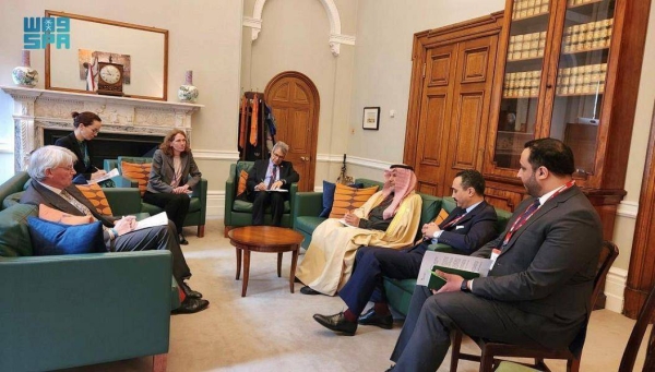 Dr. Abdullah bin Abdulaziz Al Rabeeah meets with British Minister of State for Development and Africa Andrew Mitchell in London on Wednesday.