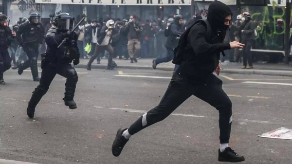 Protests against pension reform have turned violent in Paris and other cities