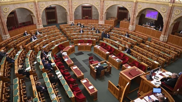 Chamber at Hungarian Parliament. — courtesy  Denes Erdos/ The AP