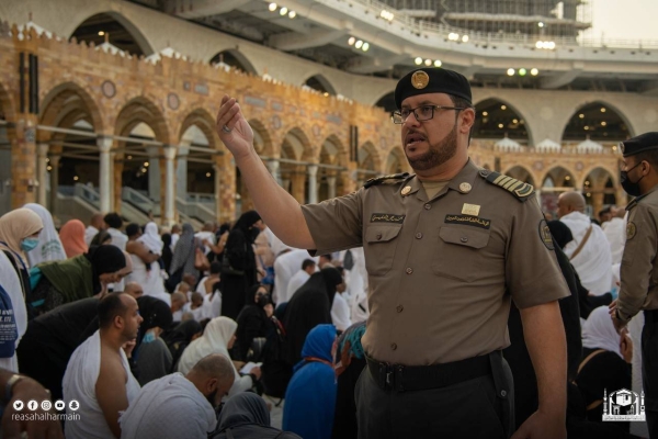 The General Presidency of the Affairs of the Two Holy Mosques has provided more than 500 security personnel to serve Grand Mosque' visitors during the holy month of Ramadan.