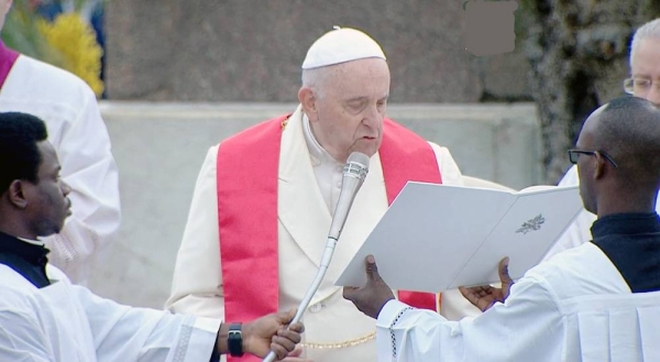 Pope Francis celebrates Palm Sunday