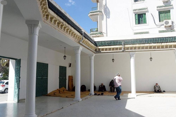 Saudi Arabia has supported religious institutions and mosques in Tunisia such as the King Abdulaziz Mosque in the Al-Manar district in Tunis.