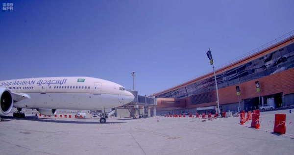 The average number of daily flights arriving at and departing from domestic airports in the Kingdom reached about 6,000