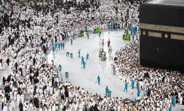 The General Presidency for the Affairs of the Two Holy Mosques has provided many of its qualitative services for Umrah performers and visitors of the Grand Mosque, whose total number reached 1,048,600 as of Sunday.