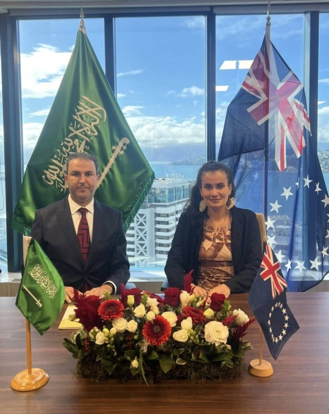 The protocol project was signed at the headquarters of Saudi Arabia’s Embassy in New Zealand by Tariq Alfayez, chargé d’affaires of the Saudi Embassy in Wellington, and Piakura Passfield, chargé d’affaires of the Cook Islands Mission to New Zealand.