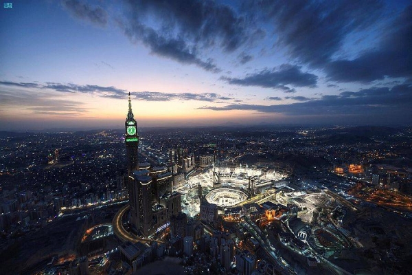 The Saudi Press Agency’s photographers captured the incredible images of the faithful’s gathering and movement as well as the integrated services being offered to them by the Saudi authorities from a high altitude – SPA