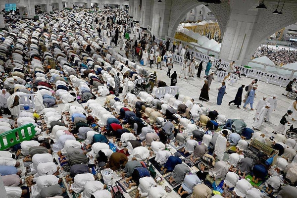 Over two million worshipers attend special prayers, seeking Laylatul Qadr at Holy Mosques
