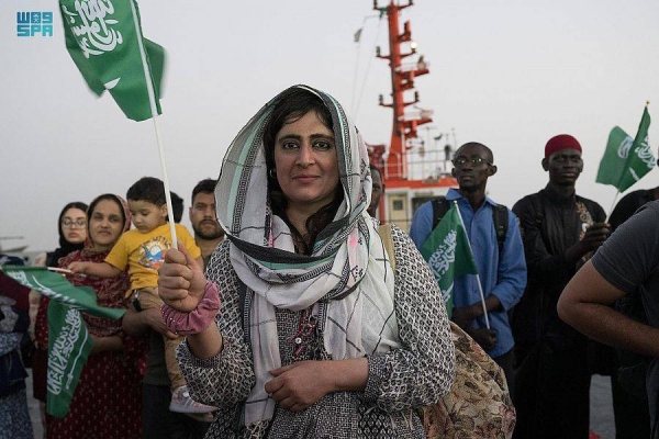 Saudi Arabia's Ministry of Foreign Affairs announced the arrival of a new batch of 200 evacuees of various nationals in Jeddah from Sudan on Thursday evening. 