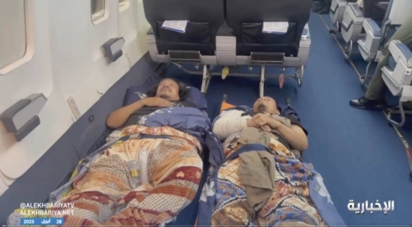 A Saudi medical team has treated 2 Indonesian evacuees in Jeddah upon their arrival through an Indonesian plane from Sudan.