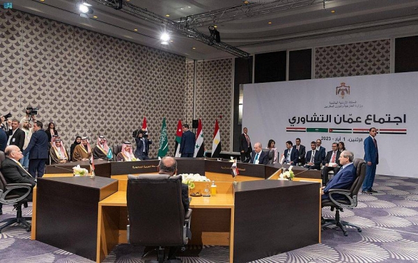 The Arab foreign ministers affirmed on Monday the priority of resolving Syria's crisis through a political settlement that would safeguard its sovereignty and meet the people's aspirations.