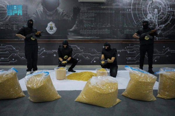  A huge quantity of amphetamine pills, reaching more than 1.2 million, has been thwarted in a rest house in the Al-Muzahmiya governorate in Riyadh.