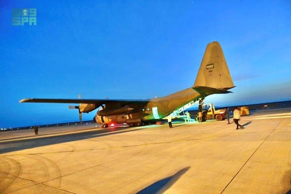 The first Saudi relief plane arrives in Port Sudan airport on Tuesday