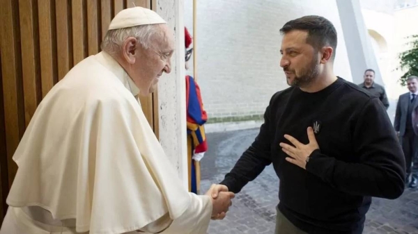 Pope Francis meets Ukrainian President Volodymyr Zelensky at the Vatican on Saturday. — courtesy EFE