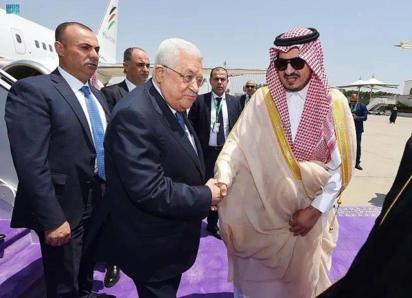 President Mahmoud Abbas is received by Prince Badr bin Sultan at King Abdul Aziz Airport in Jeddah