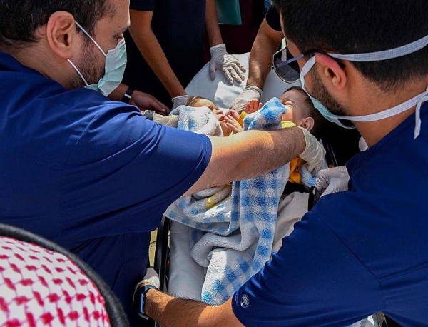 In an implementation of the directives of Custodian of the Two Holy Mosques King Salman and Crown Prince and Prime Minister Mohammed Bin Salman, the Syrian Siamese twins “Ihsan and Bassam” arrived in Riyadh Sunday.