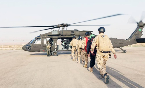 The Saudi Royal Guard and the Bahrain Royal Guard have begun the joint security exercise “Haris” in Riyadh.