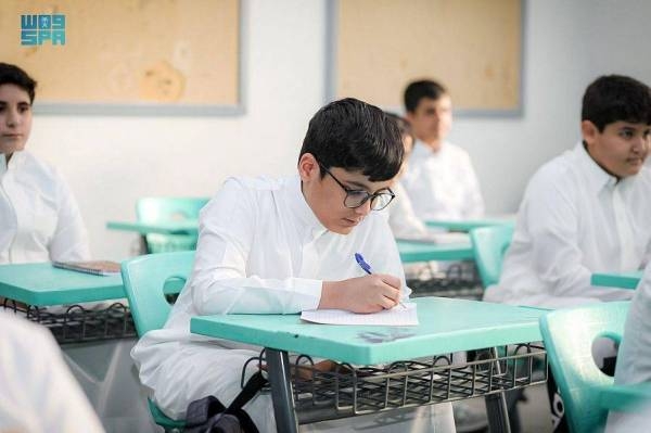 Education Ministry to evaluate pros and cons of 3 semesters