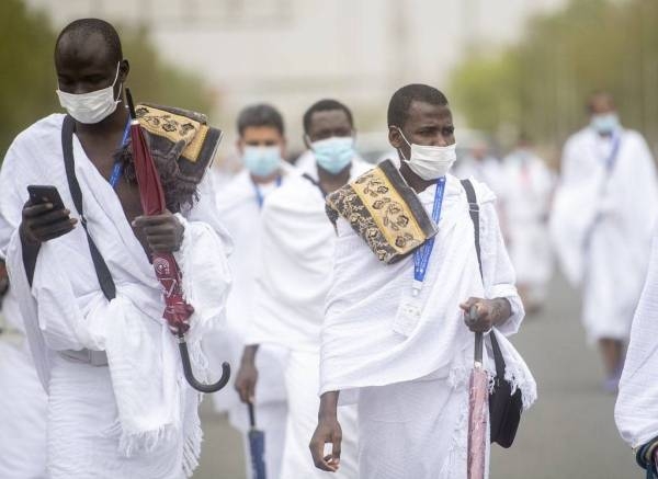 The Public Security stressed that the security authorities are following up the advertisements published on various media outlets aimed at cheating those wishing to perform Hajj. 