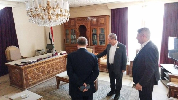 Syrian Minister of Foreign Affairs and Expatriates Dr. Faisal Mekdad makes an inspection tour of the headquarters of Syrian embassy in Riyadh. 