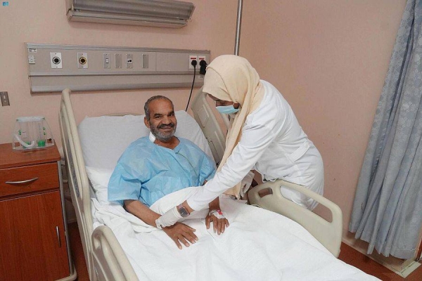 An Iranian Hajj pilgrim was saved in Makkah thanks to the urgent intervention of the health authorities who performed an open-heart surgery. 