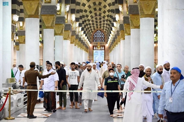 Medical convoys accompany pilgrims on route to Makkah