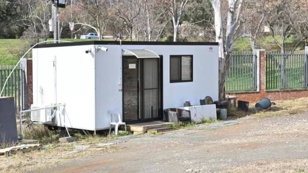 A demountable building on the Russian embassy work site in Canberra.