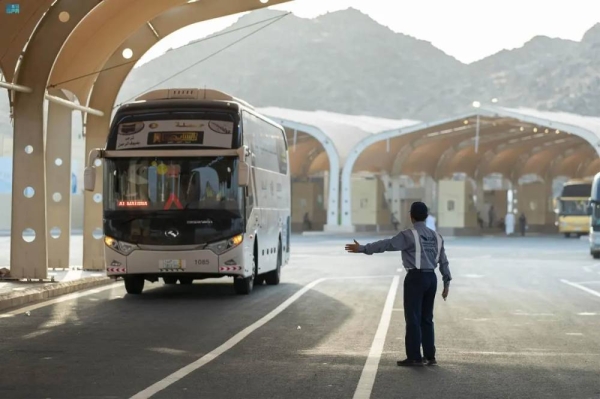 Monitoring compliance by transport buses in Hajj 2023 required less than one minute.