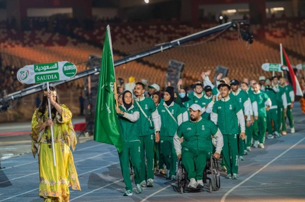 حضر وزير الرياضة الأمير عبد العزيز حفل افتتاح دورة الألعاب العربية الخامسة عشرة