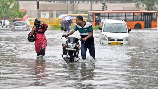 Roads in Delhi have been clogged since two days