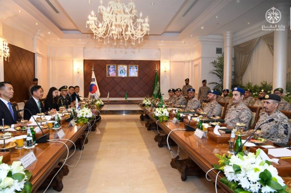 Chief of General Staff Lieutenant-General Fayyad Al-Ruwaili and Vice Minister of National Defense of Korea Shin Beomchul co-chair the defense committee meeting in Riyadh.