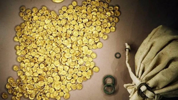 The stolen gold coins were discovered near Manching in 1999, and are thought to date back to the first century BC