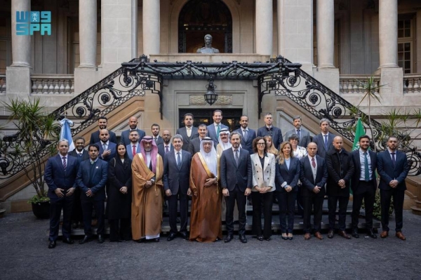 Investment Minister Eng. Al-Falih met with the Panamanian Foreign Minister Janaina Tewaney, and the Panamanian Minister of Trade and Industry Federico Alfaro during his visit to Panama, the concluding leg of his official visit to Latin America.