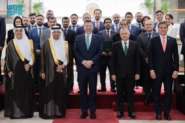 Investment Minister Eng. Al-Falih met with the Panamanian Foreign Minister Janaina Tewaney, and the Panamanian Minister of Trade and Industry Federico Alfaro during his visit to Panama, the concluding leg of his official visit to Latin America.