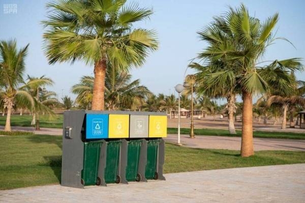 The regulations for the disposal of waste include uniform criteria to preserve properties and prevent encroachment on public utilities. 