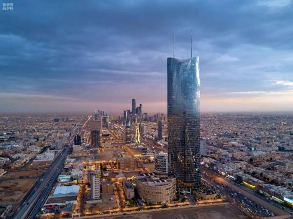Health Minister Fahad Al-Jalajel confirmed that the Cabinet's decision to establish the Saudi National Institute of Health (SNIH) will contribute to enabling it to perform its role concerned with supervising the translational research and the clinical trials in Saudi Arabia. 