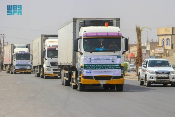 One hundred Saudi relief trucks, provided by the King Salman Humanitarian Aid and Relief Center (KSrelief), have arrived in Yemen through the Al-Wadiah border crossing.