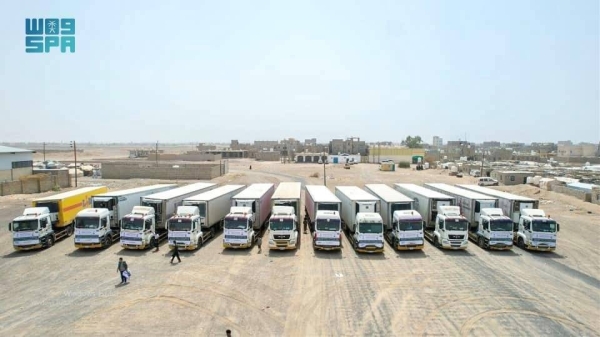 One hundred Saudi relief trucks, provided by the King Salman Humanitarian Aid and Relief Center (KSrelief), have arrived in Yemen through the Al-Wadiah border crossing.