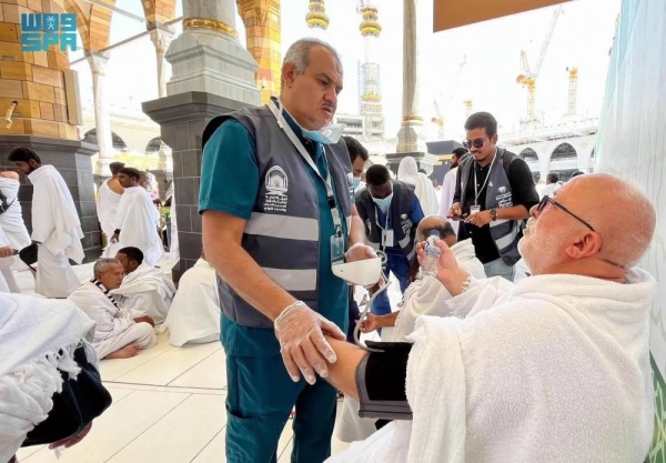 The second phase of the rehabilitation program to serve Umrah pilgrims and visitors to the Two Holy Mosques in Makkah and Madinah is being implemented the Health Volunteer Center at the Ministry of Health announced.